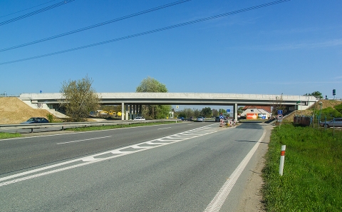 Mostní objekt 152-048 přes výpadovku D52 na Vídeň